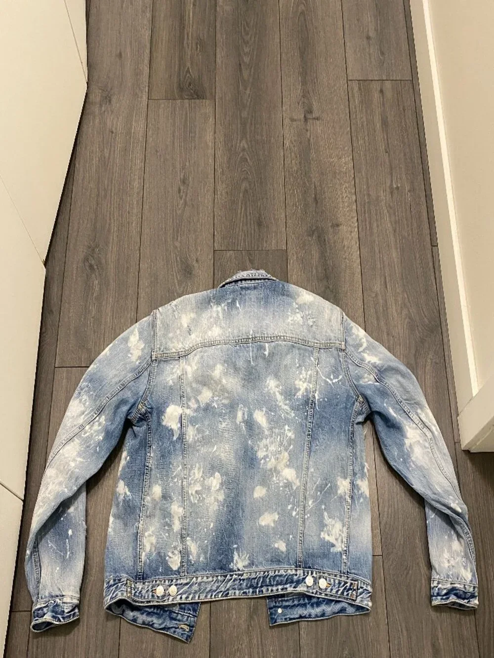 DSQUARED2 dan distressed